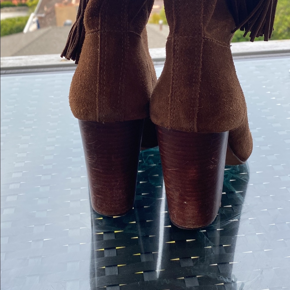 Vince Camuto size 7 brown leather suede boots with tassel. Wore  these 5-6x - Picture 3 of 6